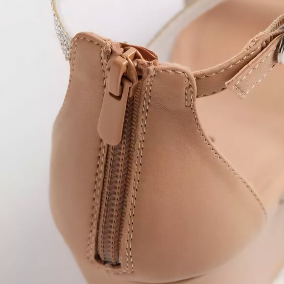 Torrid Sz 10WW Lucite Multi Strap Wedges Rhinestone Detail Stretchy Bands Dressy - Picture 7 of 12